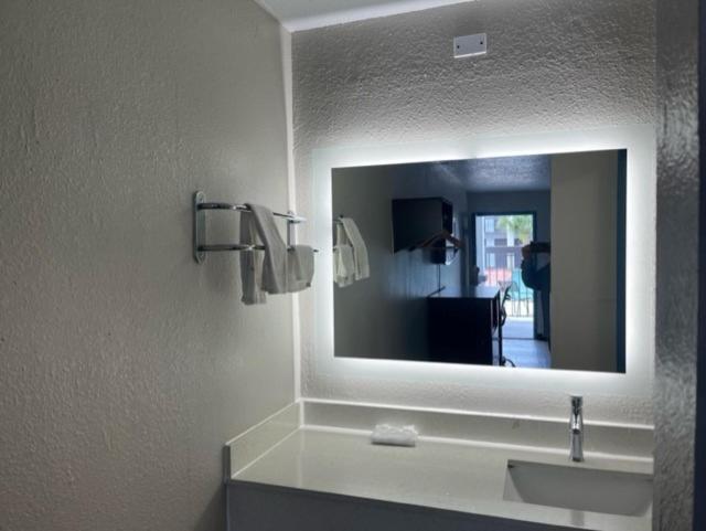 Motel 6 Baton Rouge East, La I12 מראה חיצוני תמונה