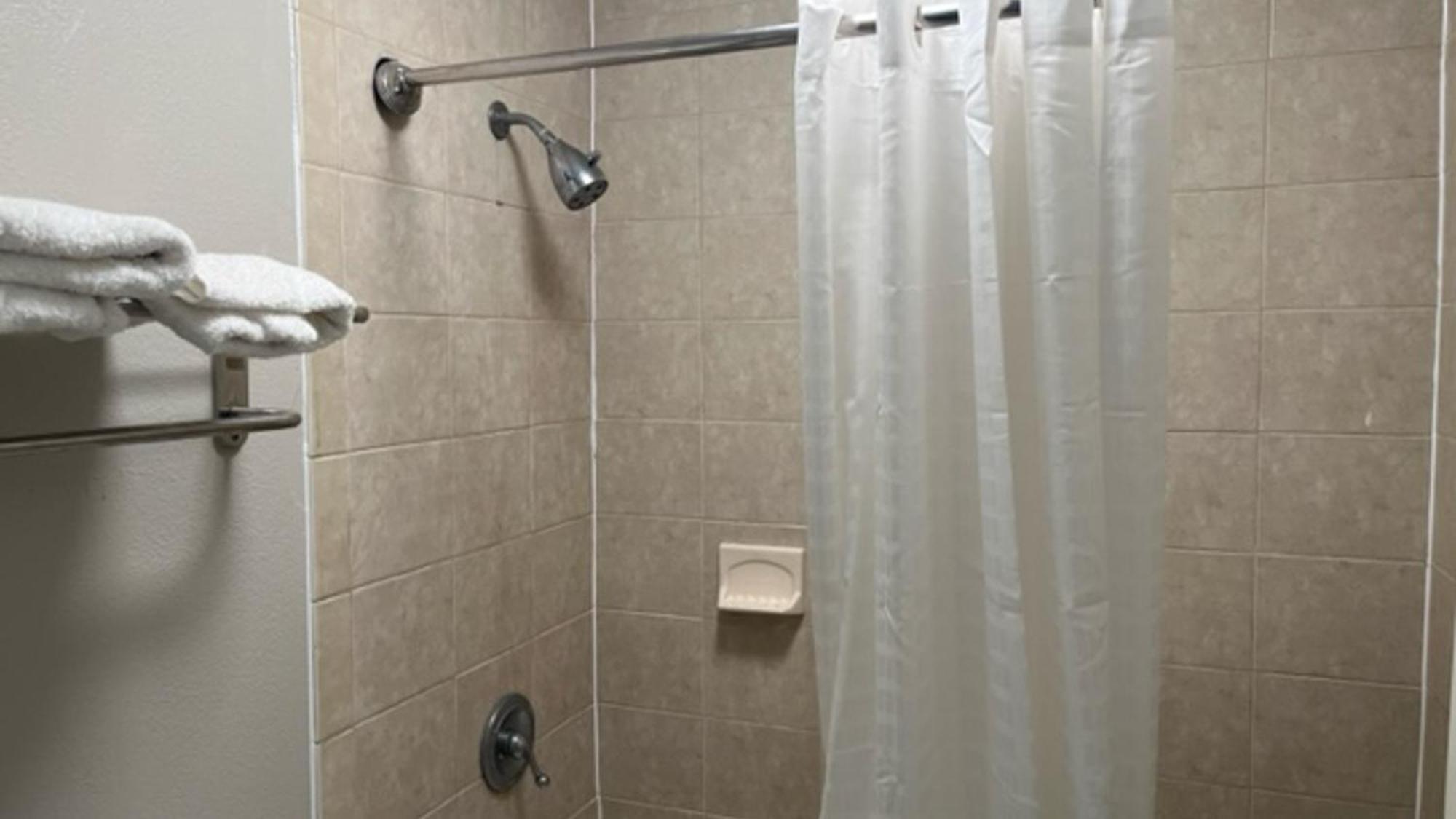 Motel 6 Baton Rouge East, La I12 מראה חיצוני תמונה